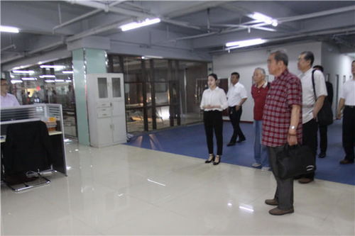 河北誠促會誠信萬里行 走進邯鄲耀騰企業(yè)管理咨詢集團，郝小學(xué)引領(lǐng)管理新思路